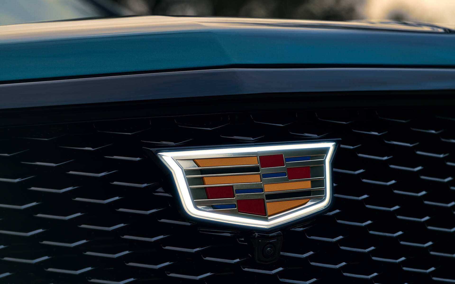 Cadillac Escalade 2025 : grande nouveauté à bord et un moteur de moins 626476-cadillac-escalade-2025-grande-nouveaute-a-bord-et-un-moteur-de-moins