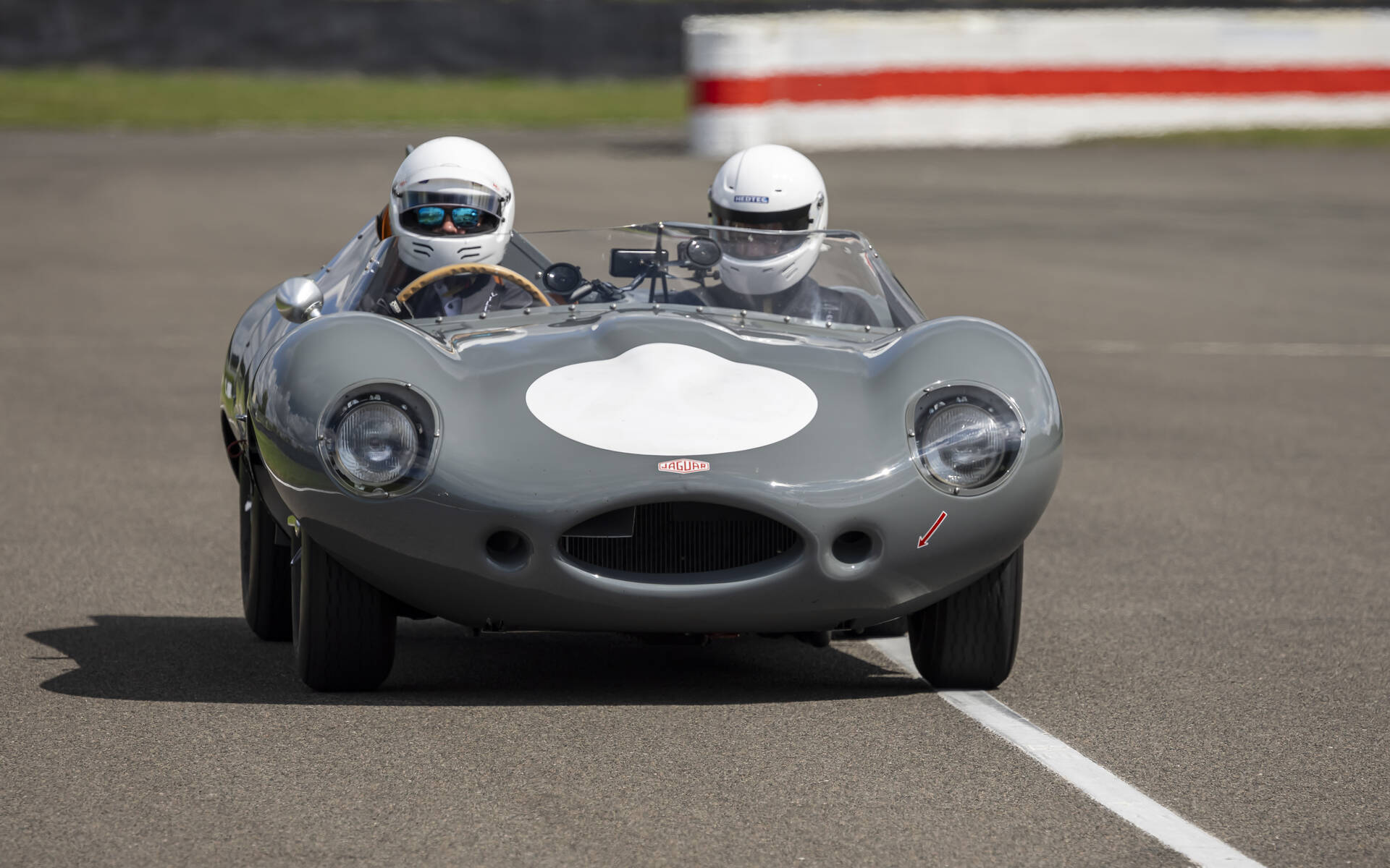 <p>Jaguar classiques sur le circuit de Goodwood</p>