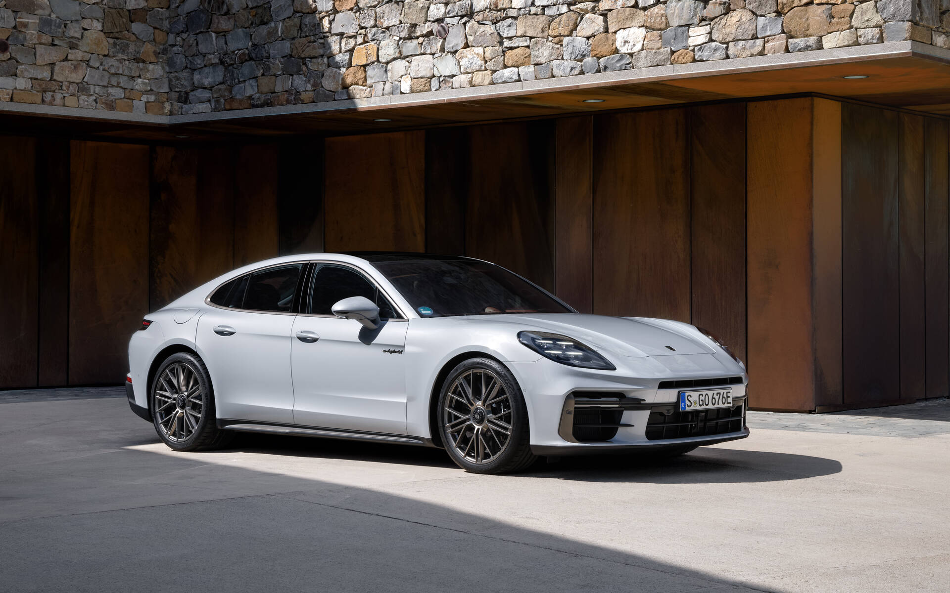 <p>Panamera Turbo S E-Hybrid</p>