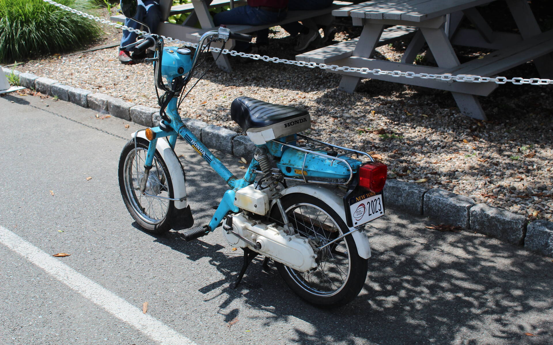 <p>Honda moped</p>