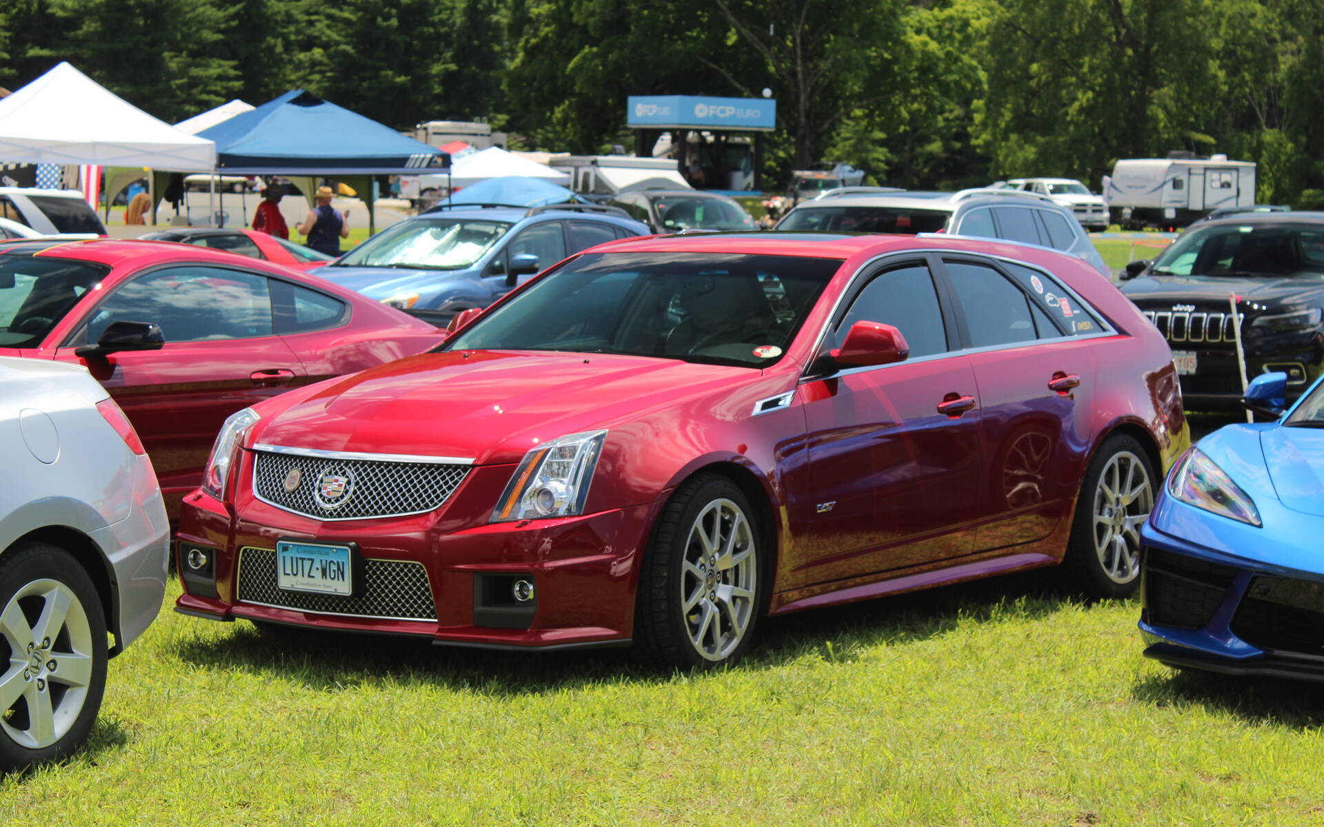 <p>Cadillac CTS Familiale</p>