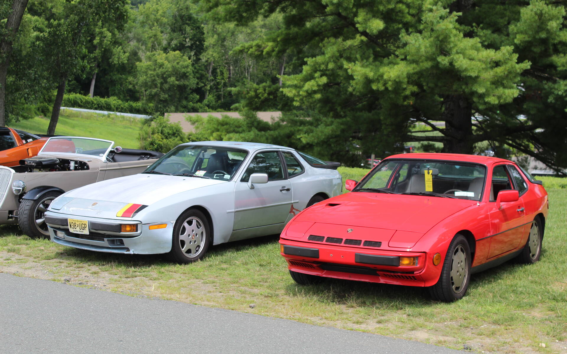 <p>Porsche 944</p>