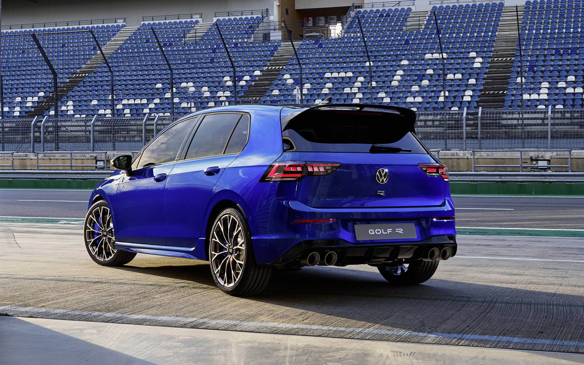 <p>Volkswagen Golf R 2025</p>