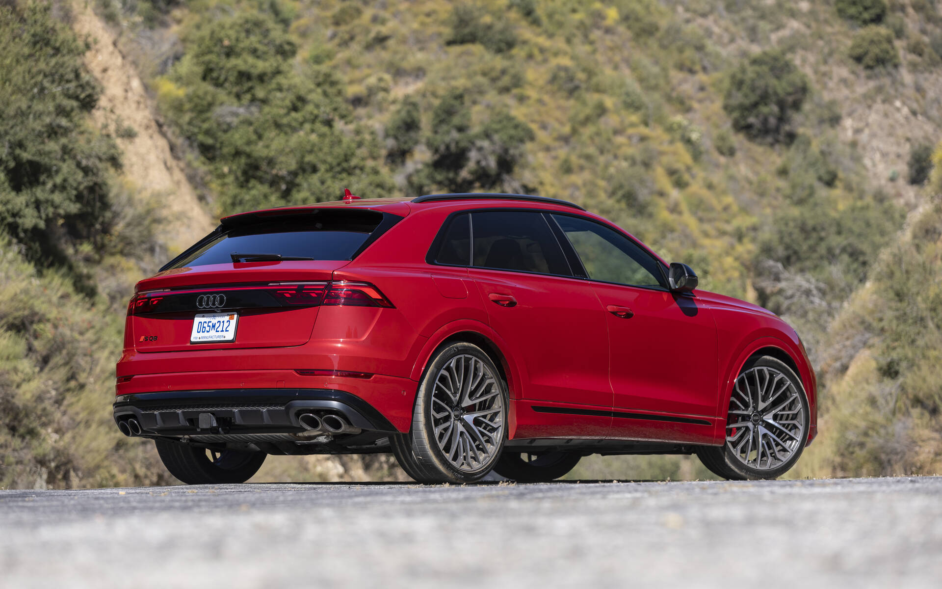 Audi Q7, Q8, SQ7 et SQ8 2025 : mise à jour techno et nouveau style 628821-audi-q7-q8-sq7-et-sq8-2025-mise-a-jour-techno-et-nouveau-look