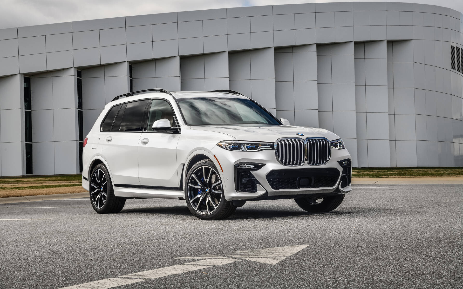 <p>BMW X7</p>