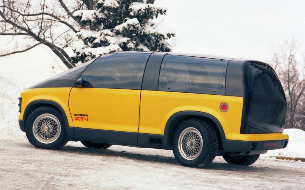 <p>Chevrolt Blazer XT-1&nbsp;1987</p>