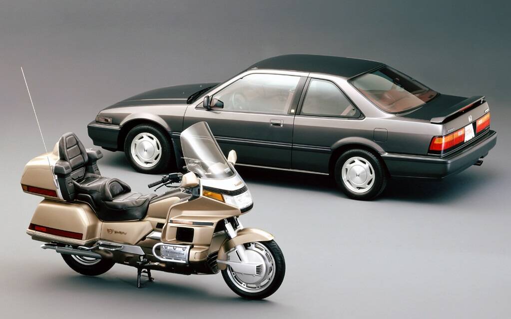 <p>Honda Accord 1988 (troisième génération, avec la Honda Goldwin)</p>