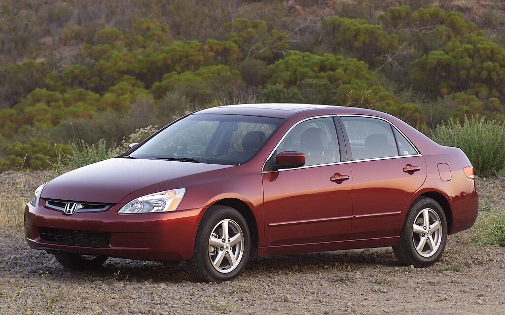 <p>Honda Accord 2003 (septième génération)</p>