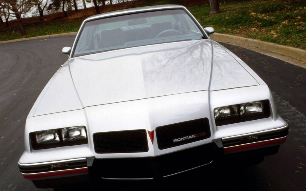 <p>Pontiac Grand Prix 2+2&nbsp;1986</p>