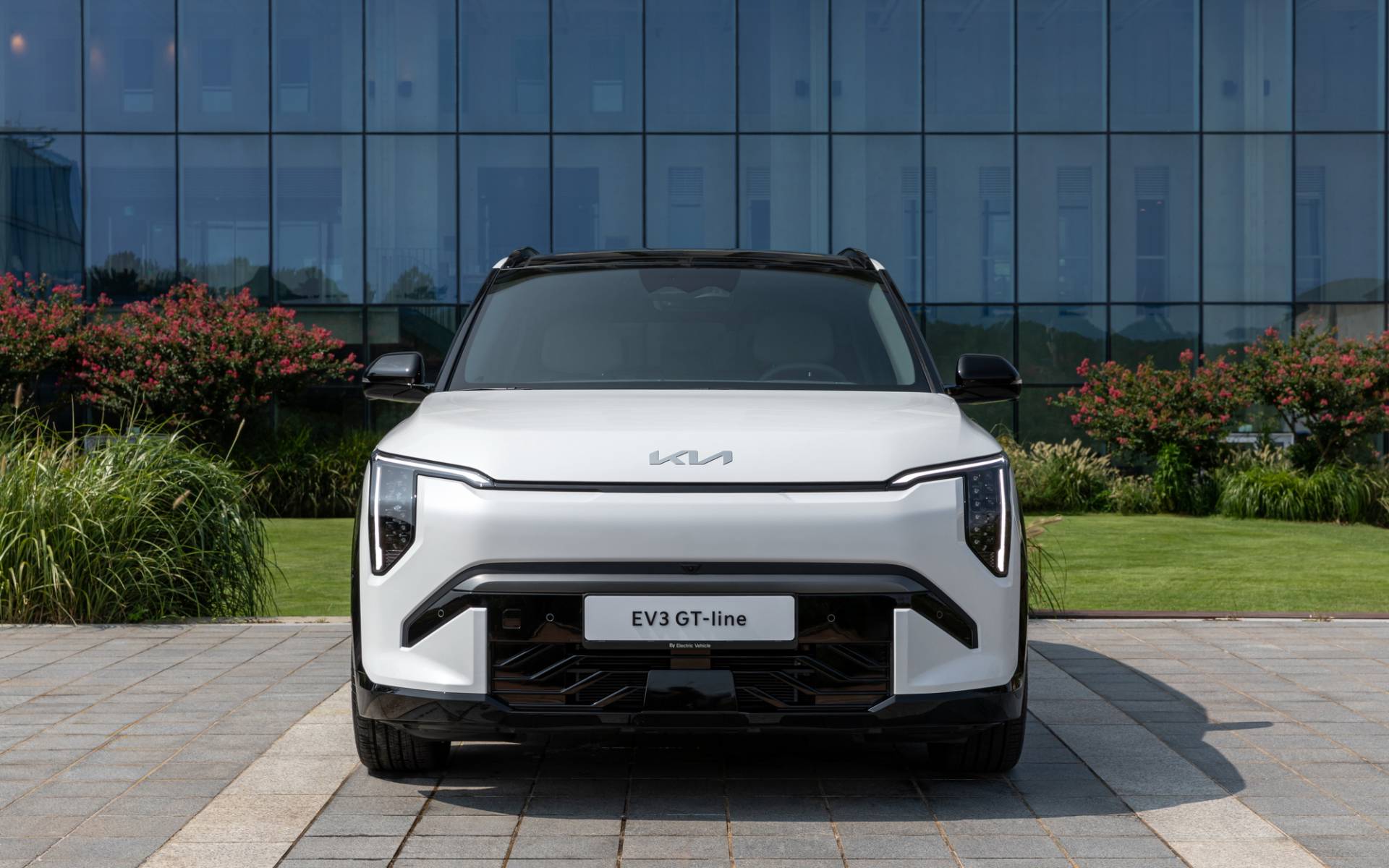 Premiers contacts Kia EV3 2026 : Un « game changer » si le prix est bon 632716-kia-ev3-2026-un-game-changer-si-le-prix-est-bon