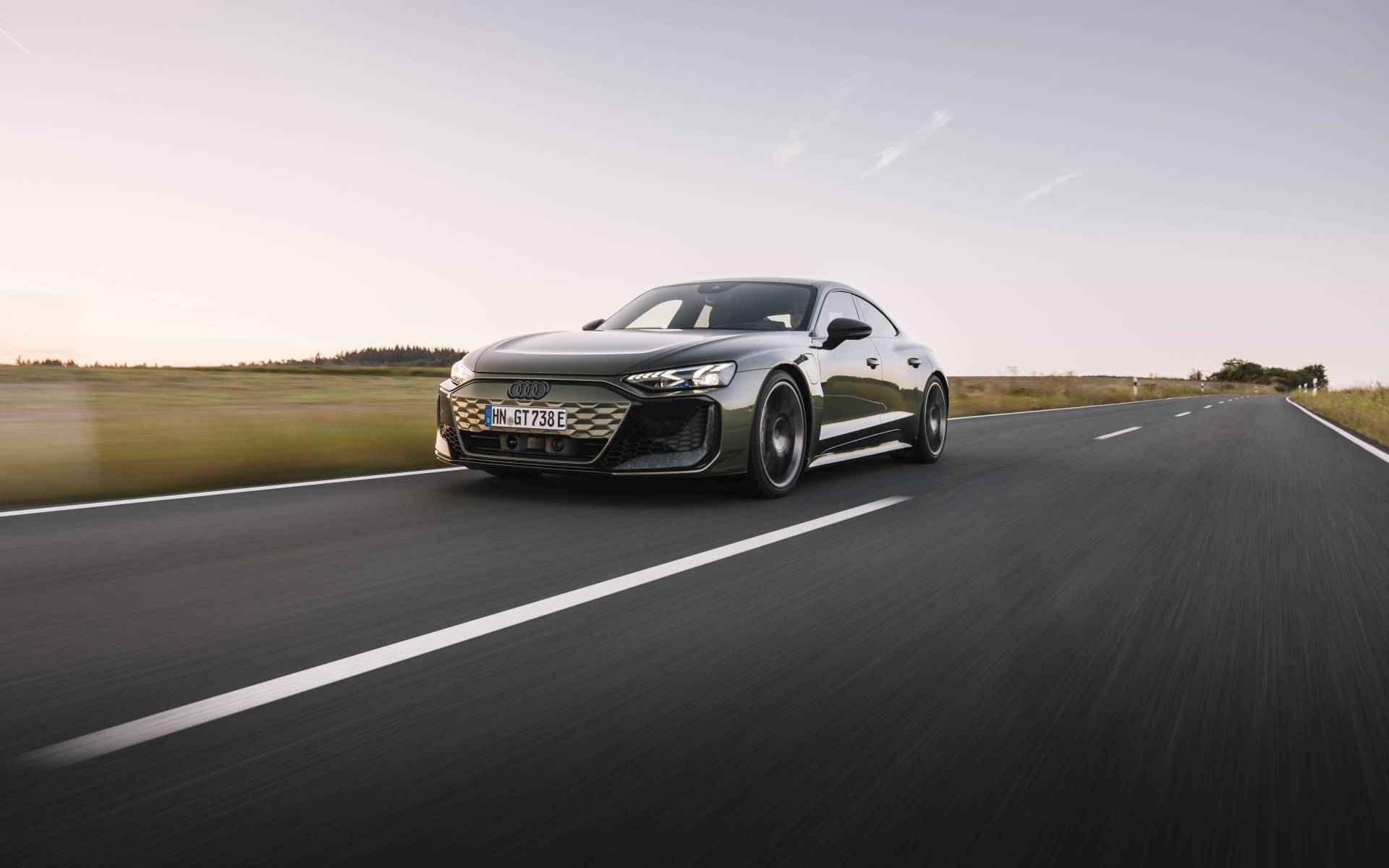 <p>2025 Audi RS e-tron GT Performance</p>