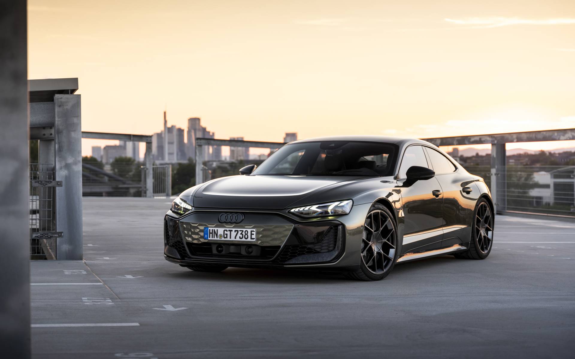 <p>2025 Audi RS e-tron GT Performance</p>