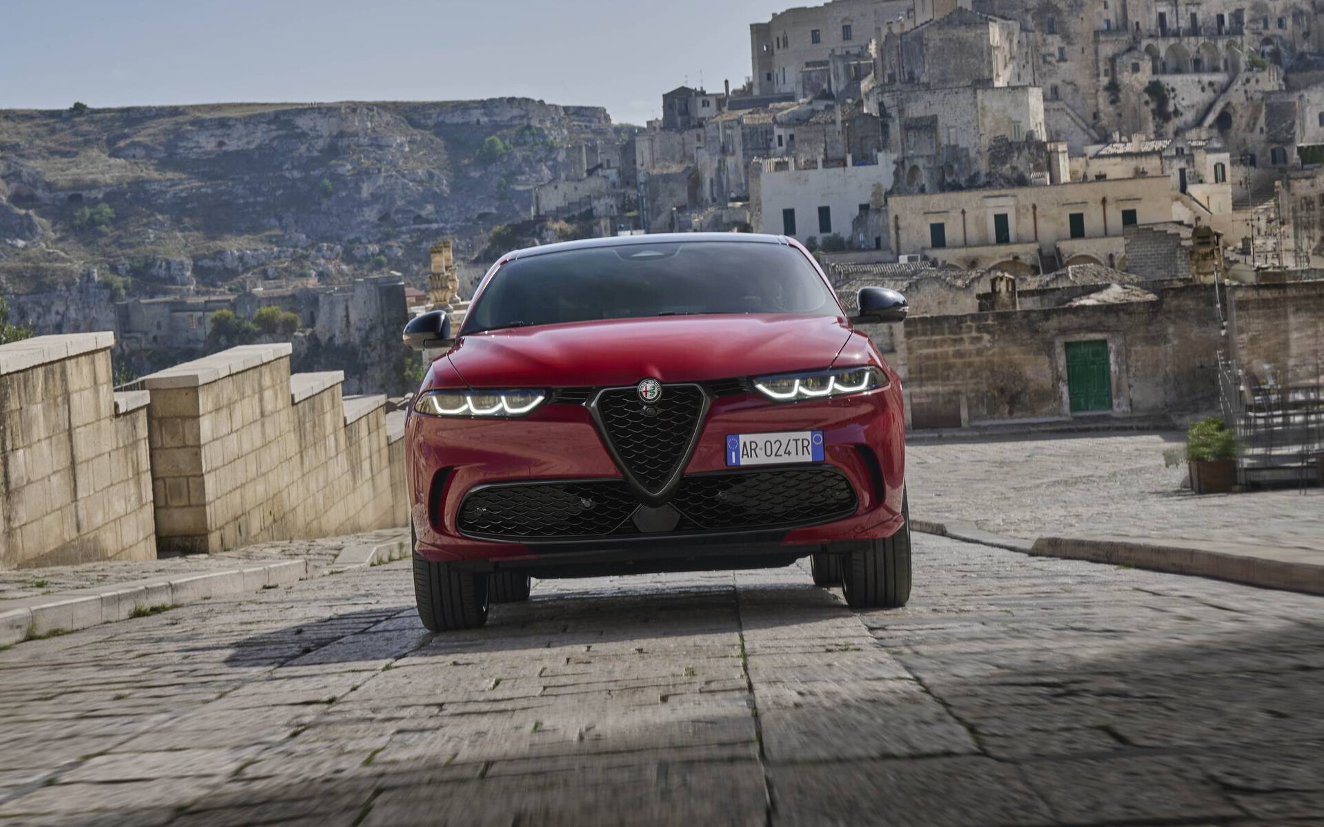 <p>Alfa Romeo Tonale PHEV Tributo Italiano</p>