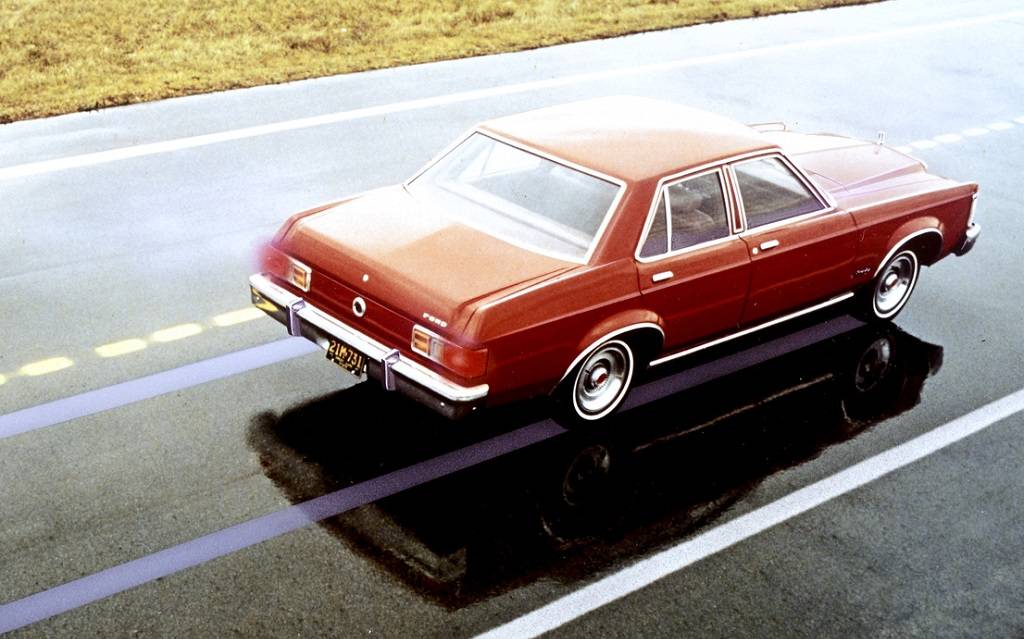 <p>Ford Granada 1975</p>