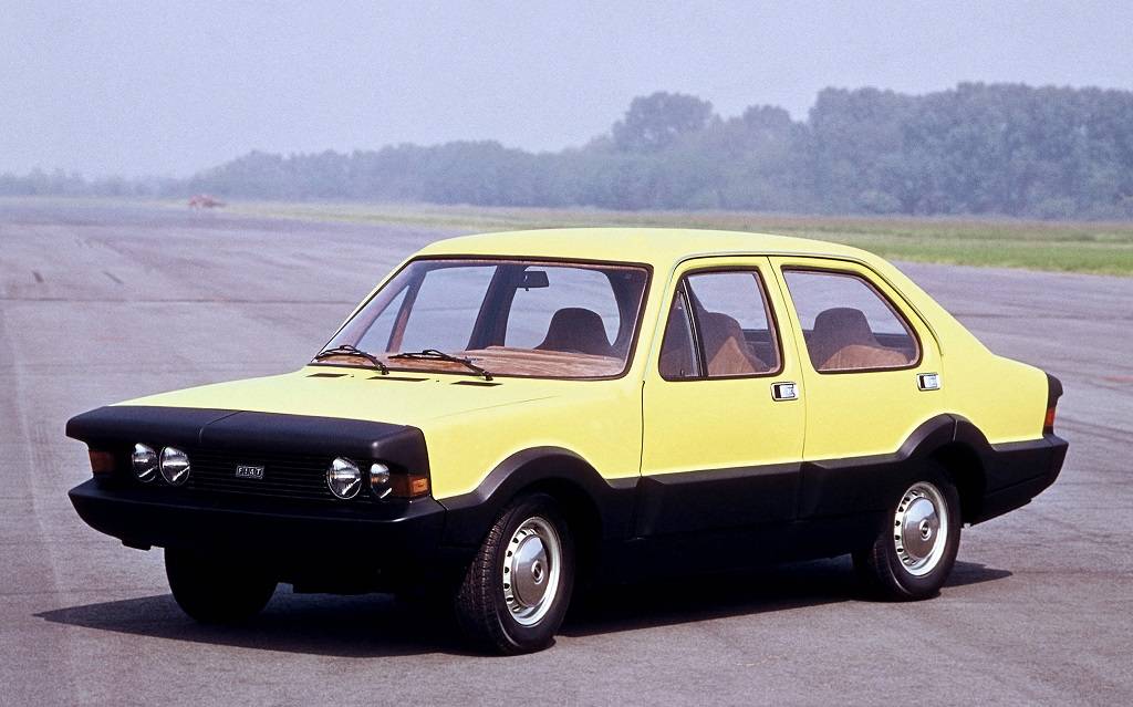 <p>Fiat ESV 2500&nbsp;1973 (véhicule de sécurité)</p>