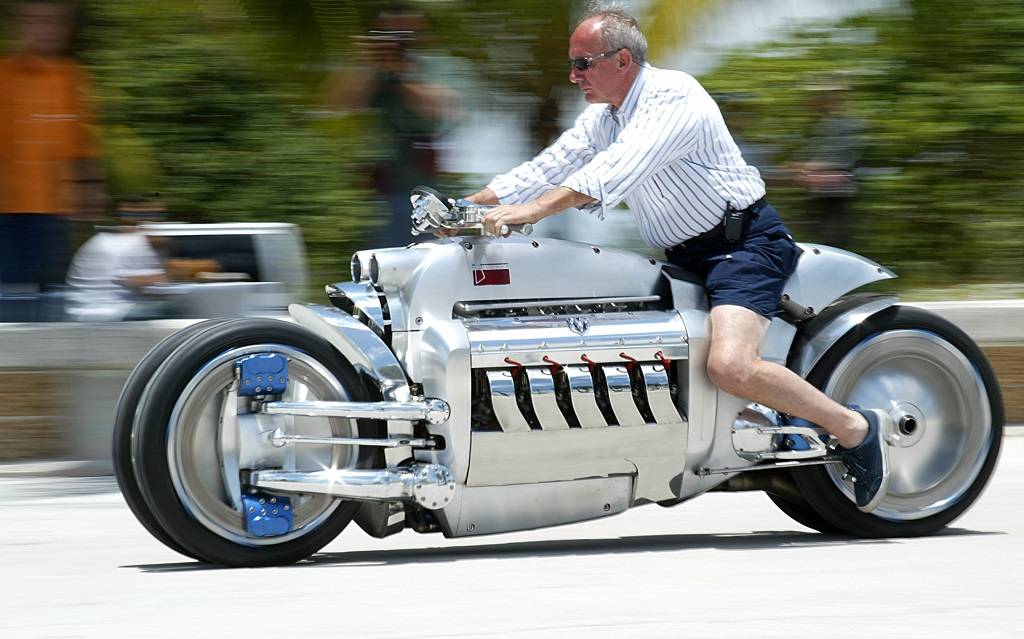 <p>Concept Dodge Tomahawk 2003</p>