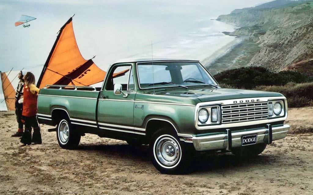 <p>Dodge D100 1977</p>