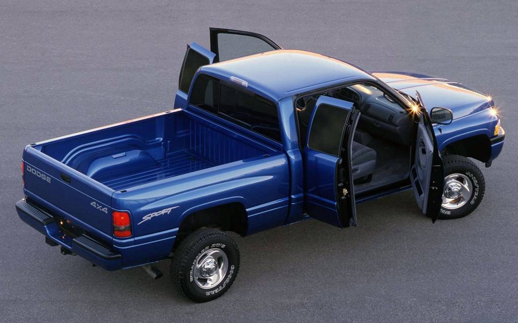 <p>Dodge Ram 2500 Sport 1994</p>