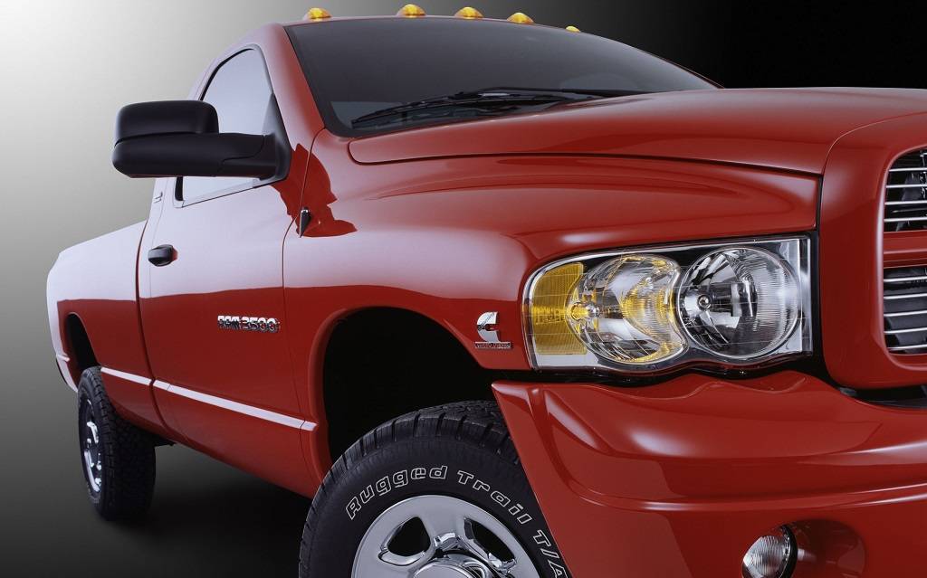 <p>Dodge Ram 3500 diesel 2004</p>