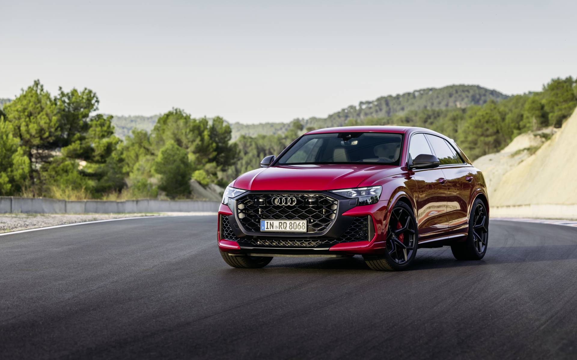 <p>Audi RSQ8 Performance 2025</p>