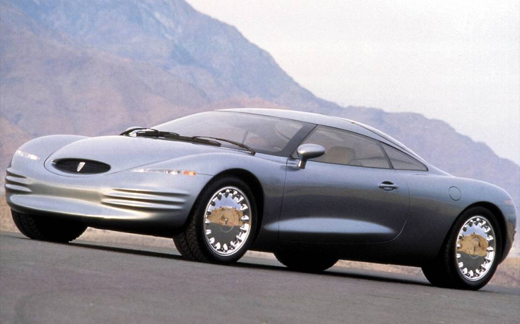 <p>Chrysler Thunderbolt 1993</p>