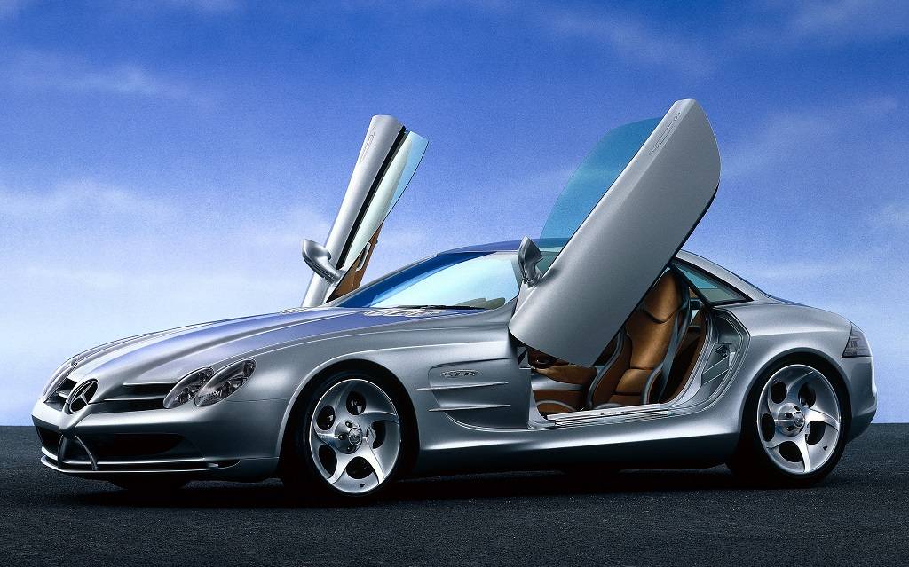 <p>Mercedes-Benz Vision SLR 1999</p>