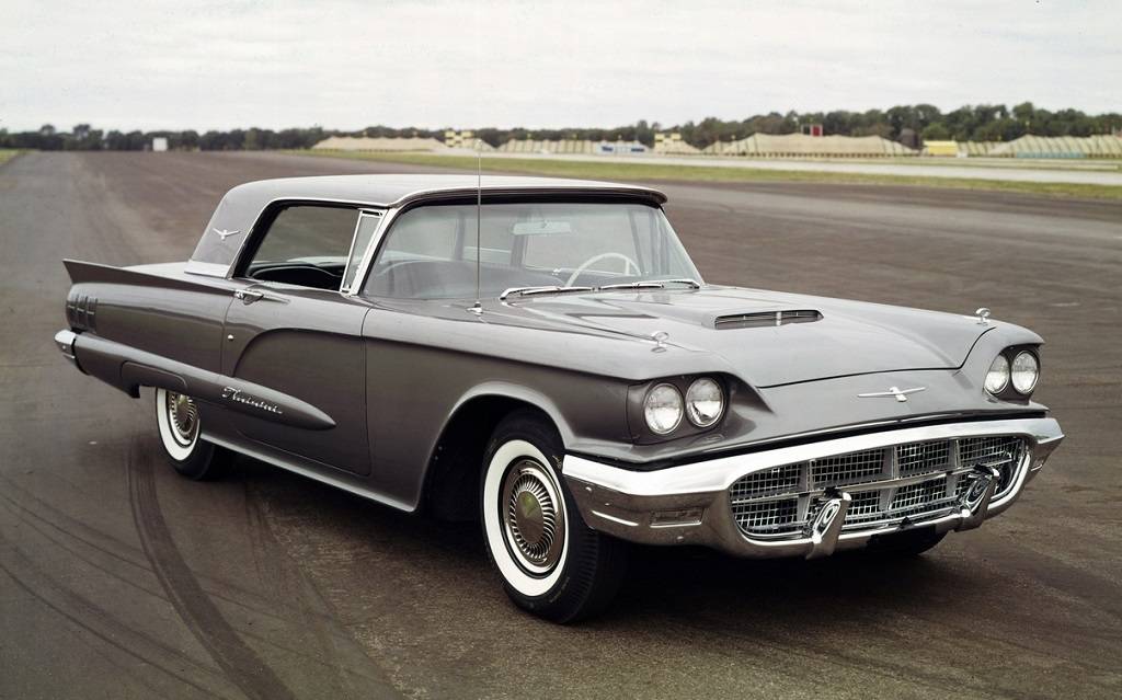 <p>Ford Thunderbird 1960</p>