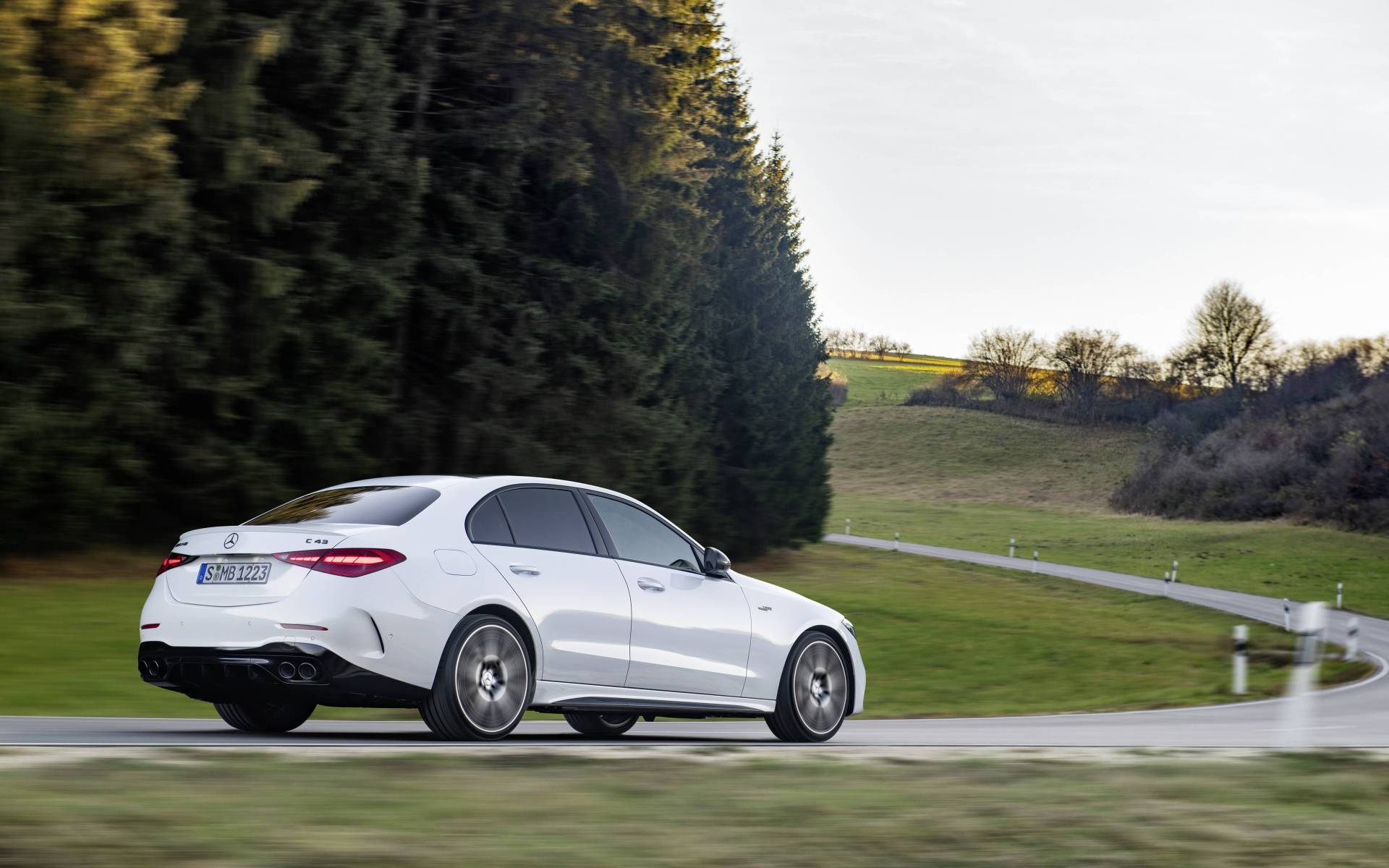 <p>Mercedes-AMG Classe C 43</p>