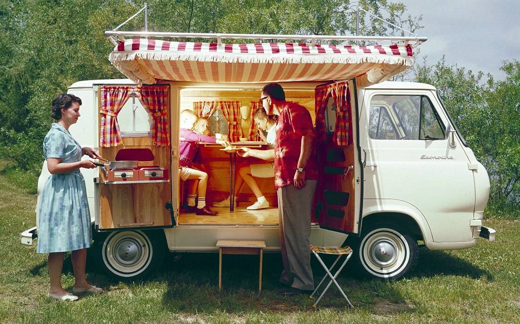 <p>Ford Econoline Camper 1962</p>