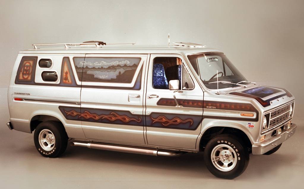 <p>Ford Econoline custom 1977</p>