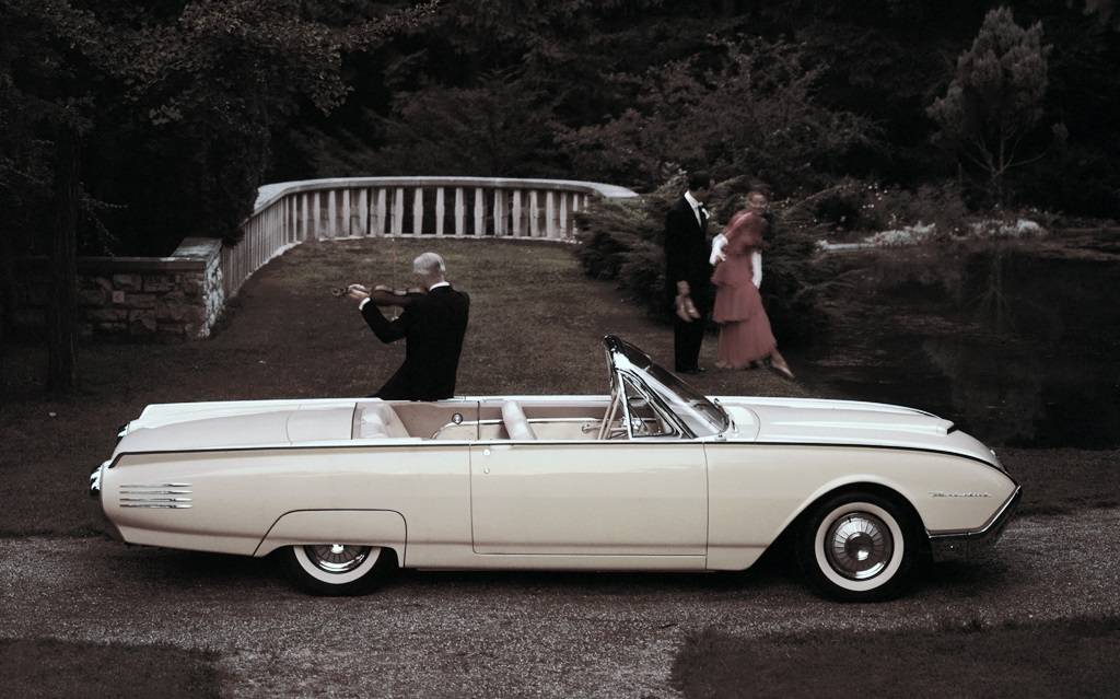 <p>Ford Thunderbird 1961</p>