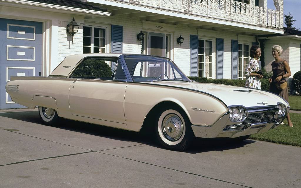 <p>Ford Thunderbird 1961</p>