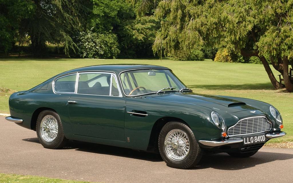 <p>Aston Martin DB6 (1965-1969)</p>