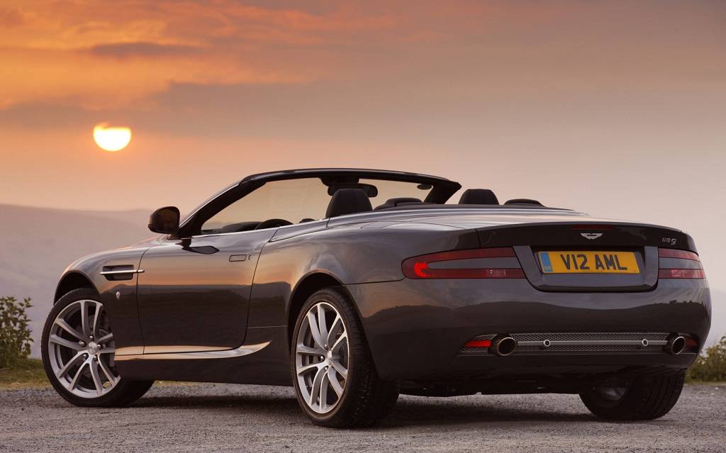 <p>Aston Martin DB9 Volante (2005-2012)</p>