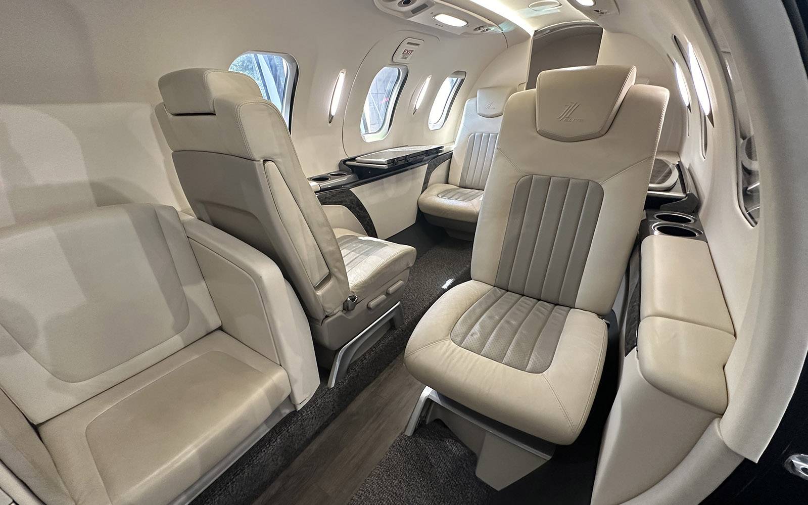 <p>Cabine du HondaJet Elite II</p>