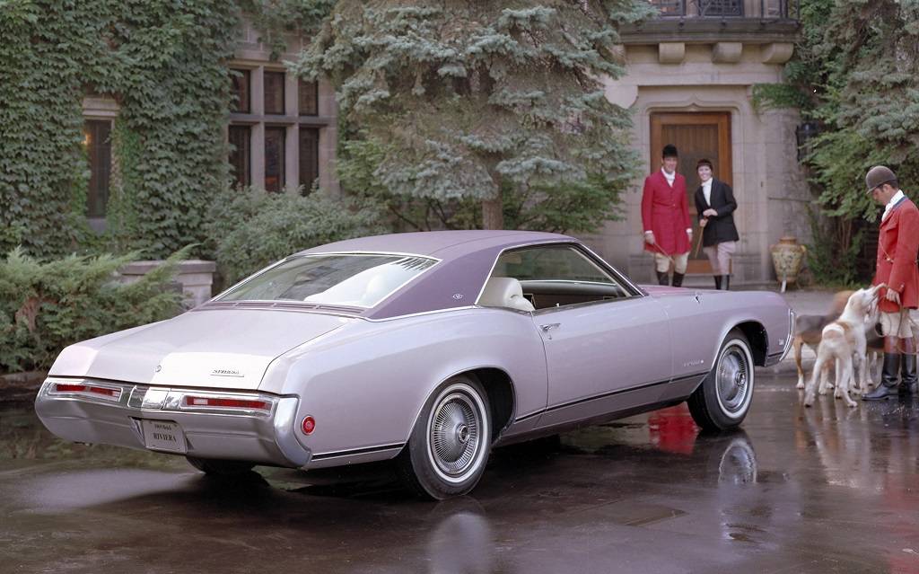 <p>Buick Riviera 1969</p>