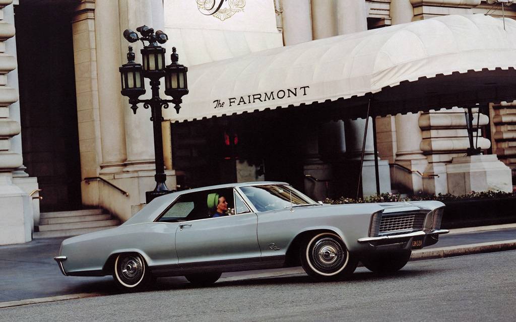 <p>Buick Riviera 1965</p>