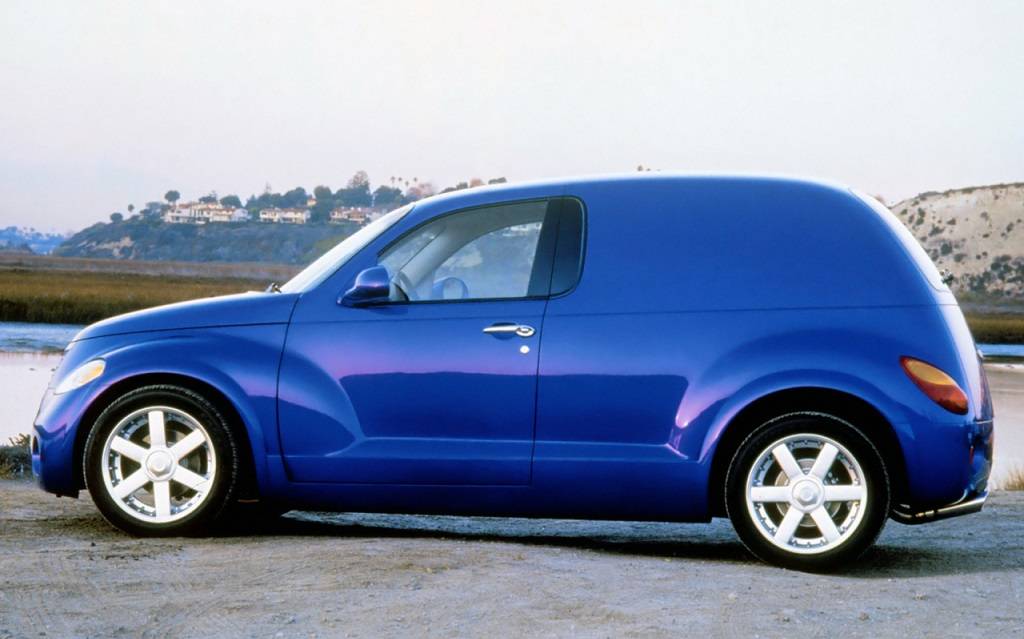 <p>Concept Chrysler Panel Cruiser (2000)</p>