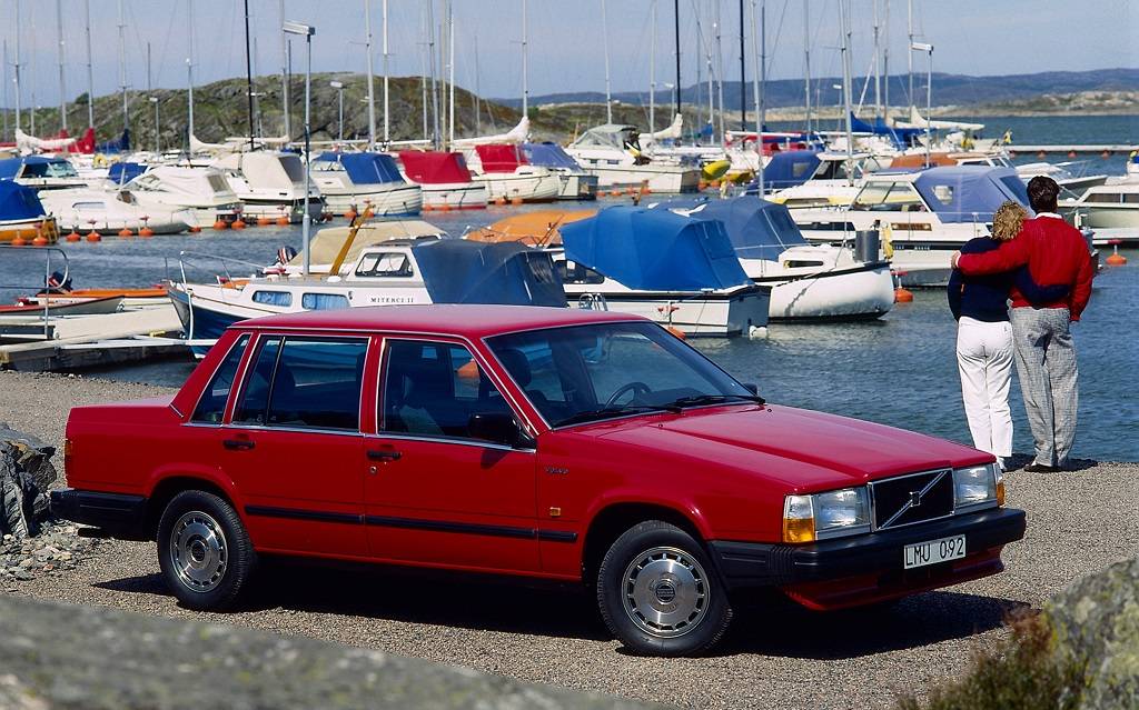 <p>Volvo 740&nbsp;1985</p>