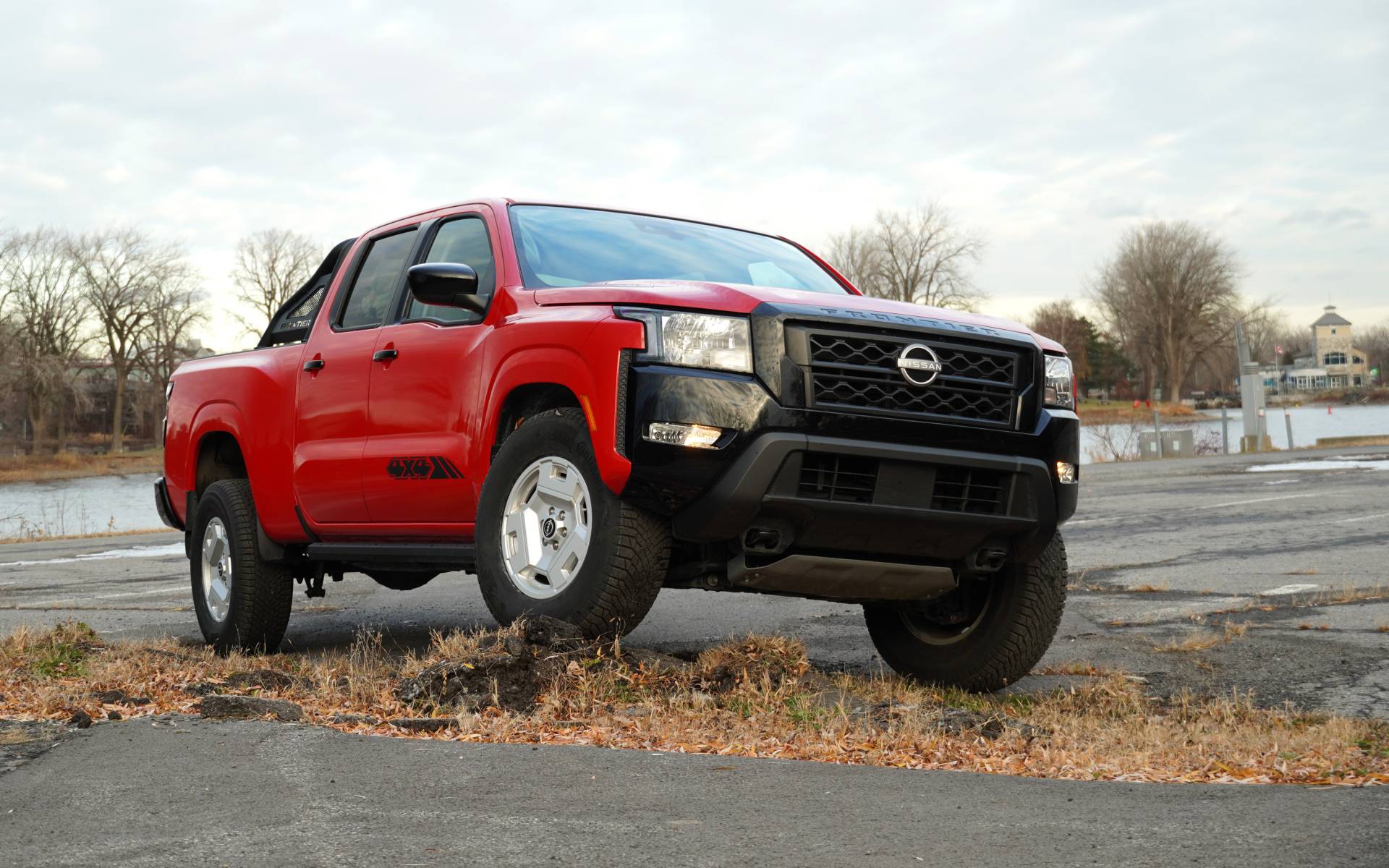 <p>Nissan Frontier Hardbody 2024</p>