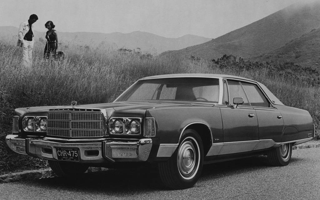 <p>Chrysler New Yorker Brougham 1975</p>