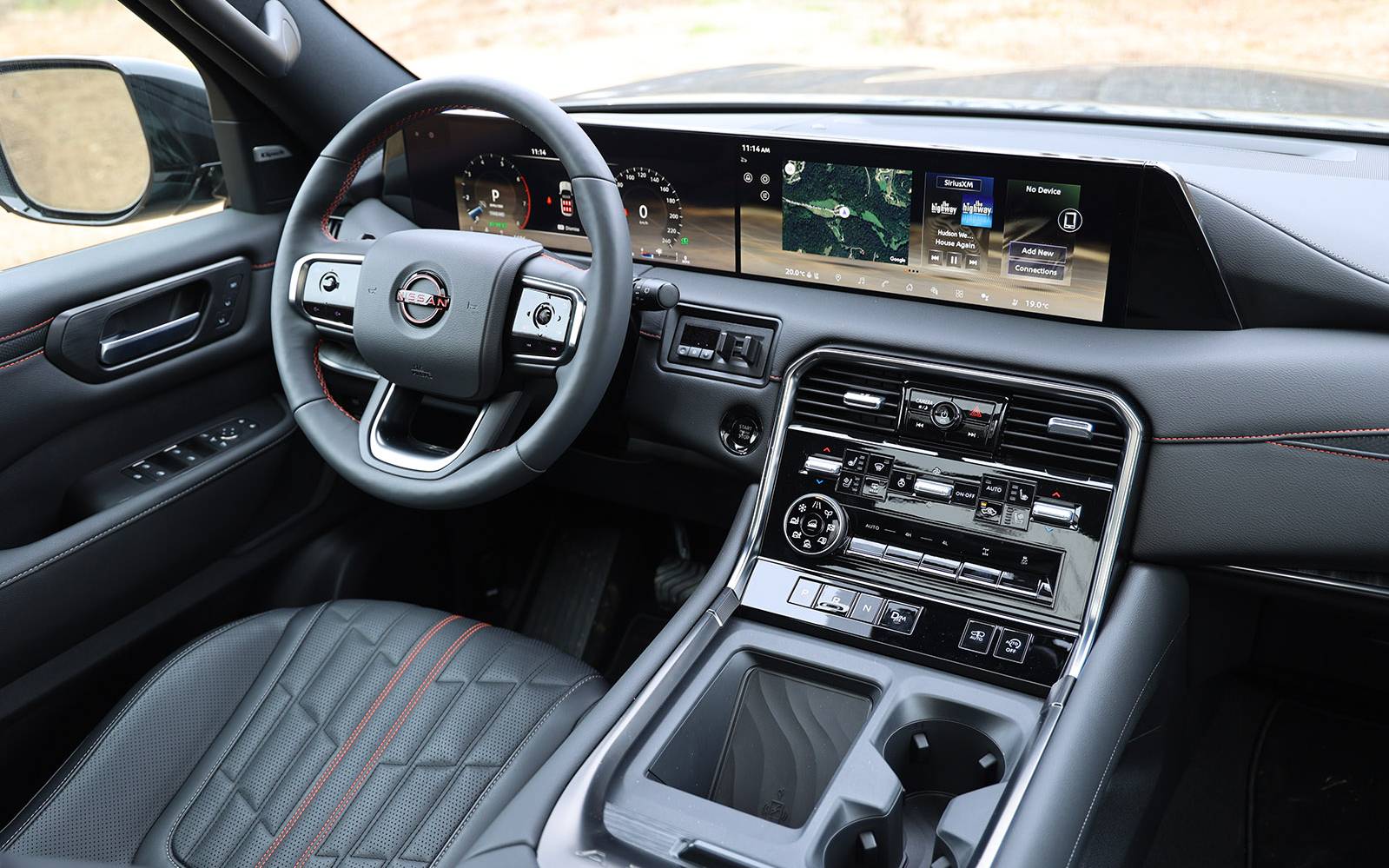 <p>Nissan Armada PRO-4X 2025</p>