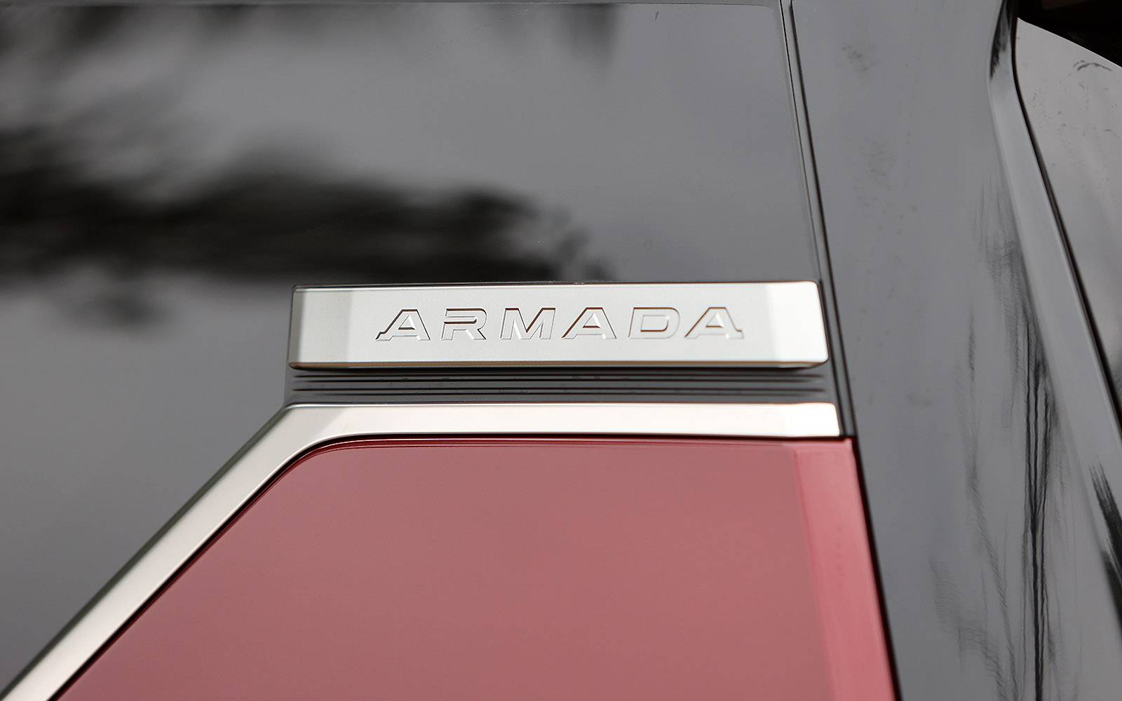 <p>Nissan Armada Platinum Reserve 2025</p>