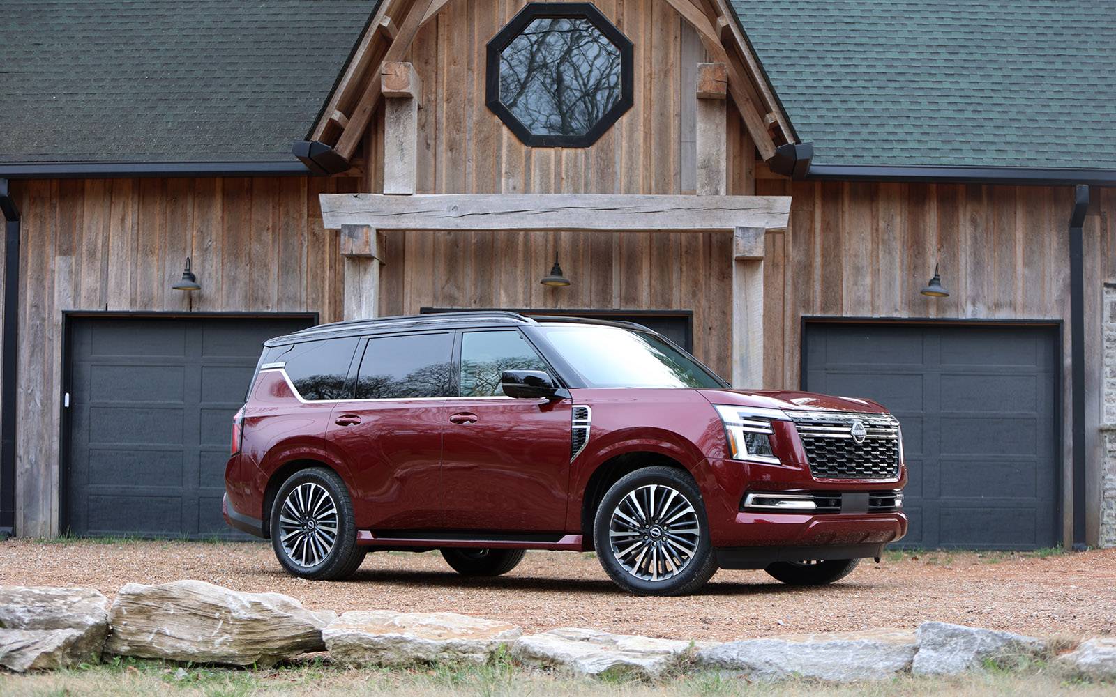 <p>Nissan Armada Platinum Reserve 2025</p>