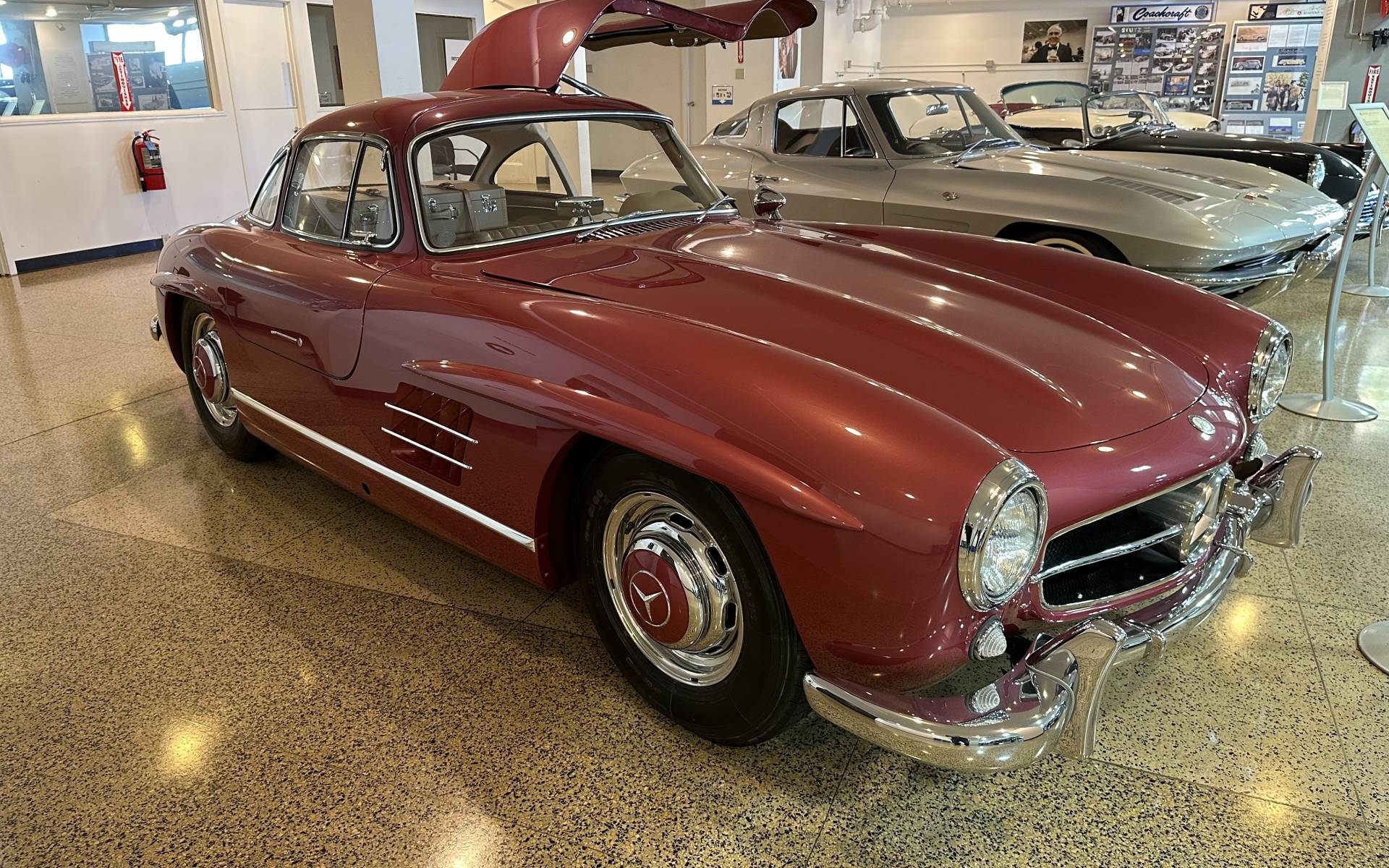 <p>Mercedes-Benz 300SL Gullwing 1955.</p>