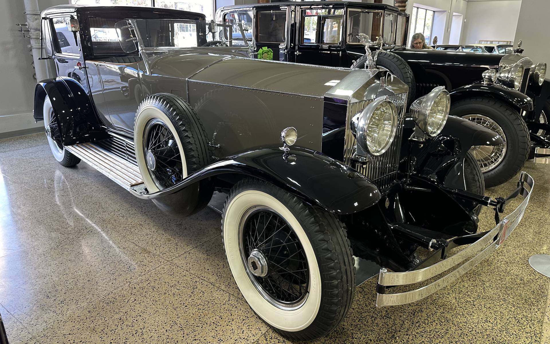 <p>Rolls-Royce Phantom 1 Riviera Town Car 1928.</p>