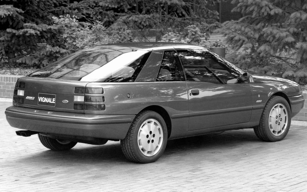 <p>Ford Vignale Mustang 1985</p>