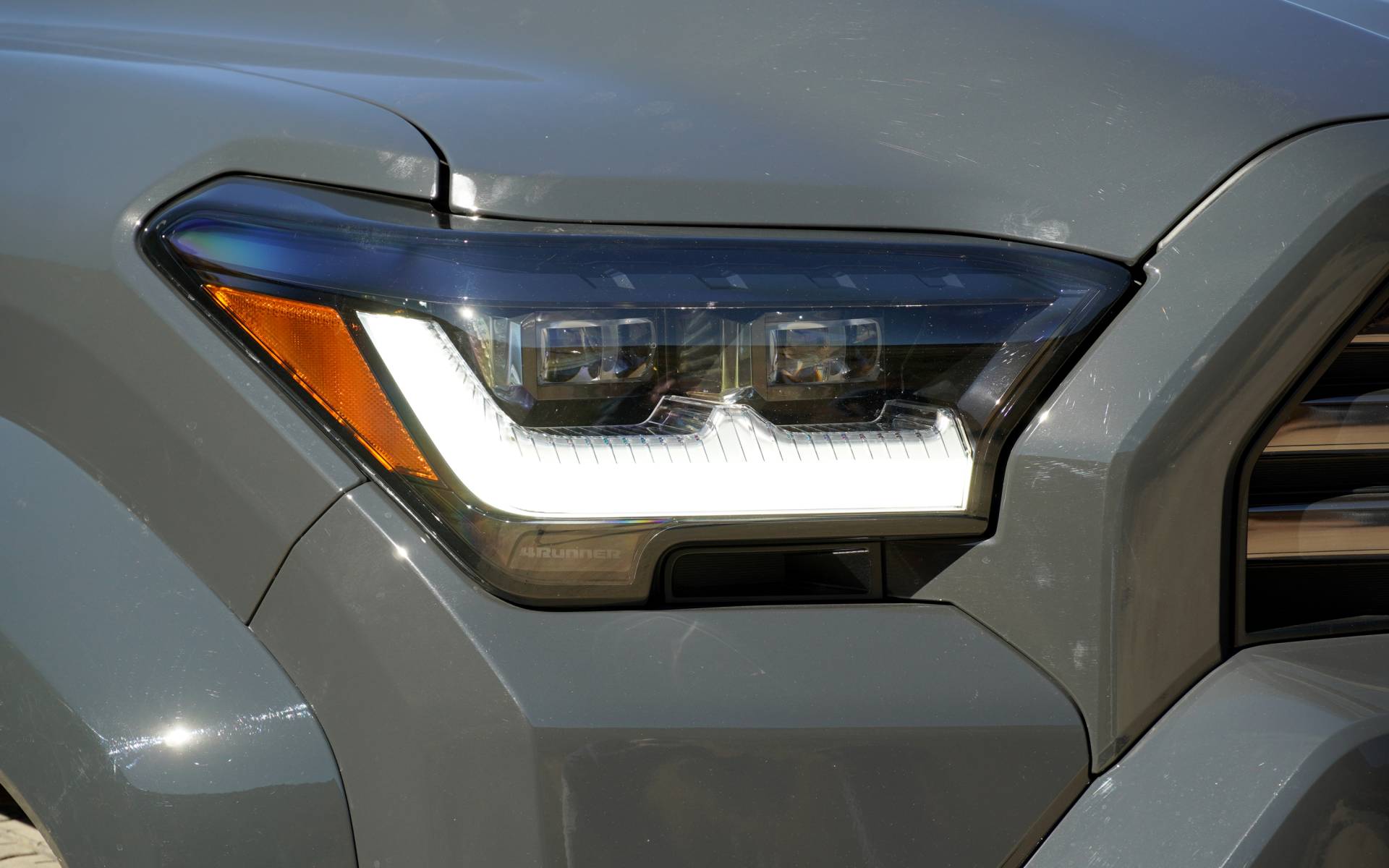<p>Toyota 4Runner Platinum 2025</p>