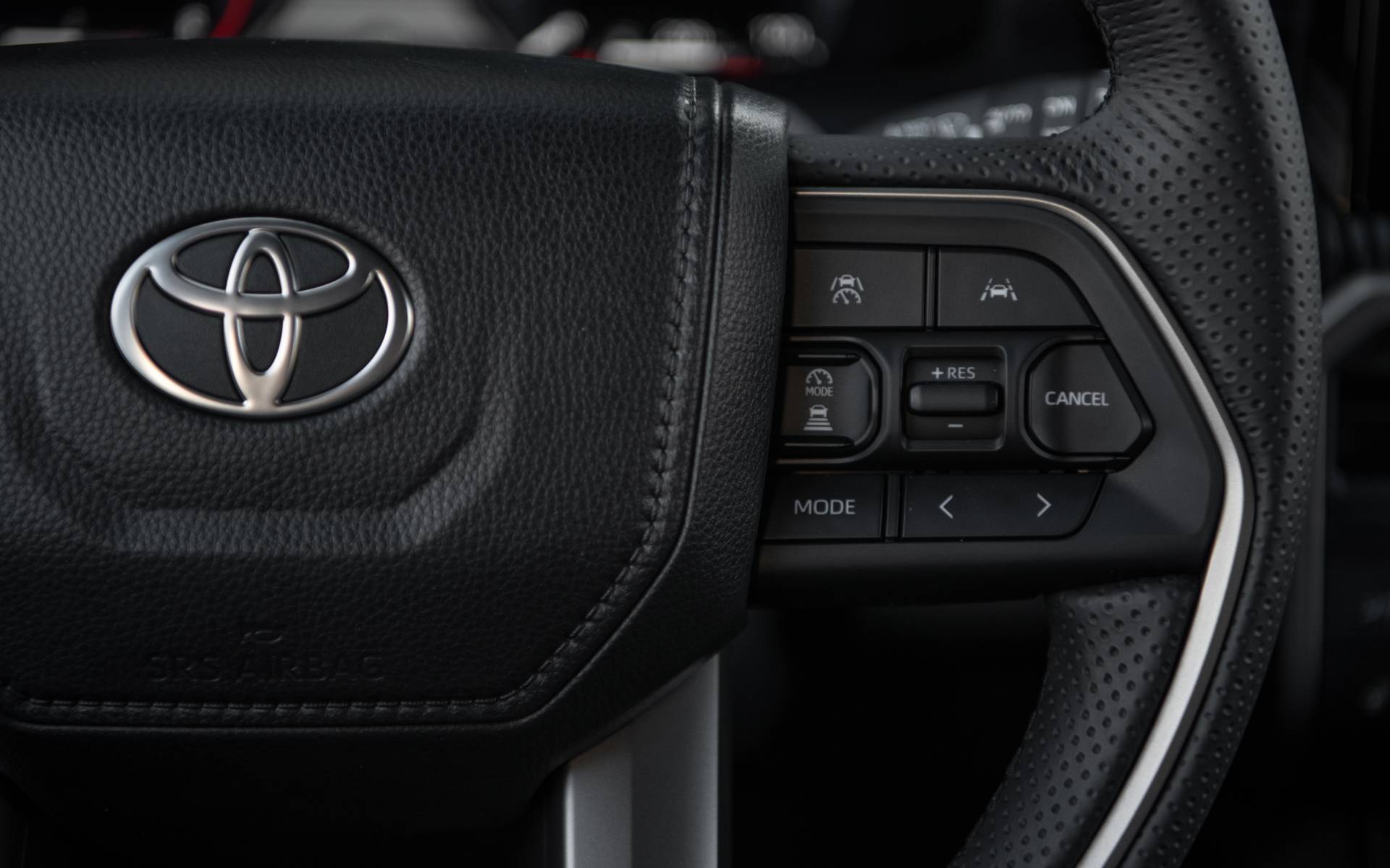 <p>Toyota 4Runner Platinum 2025</p>
