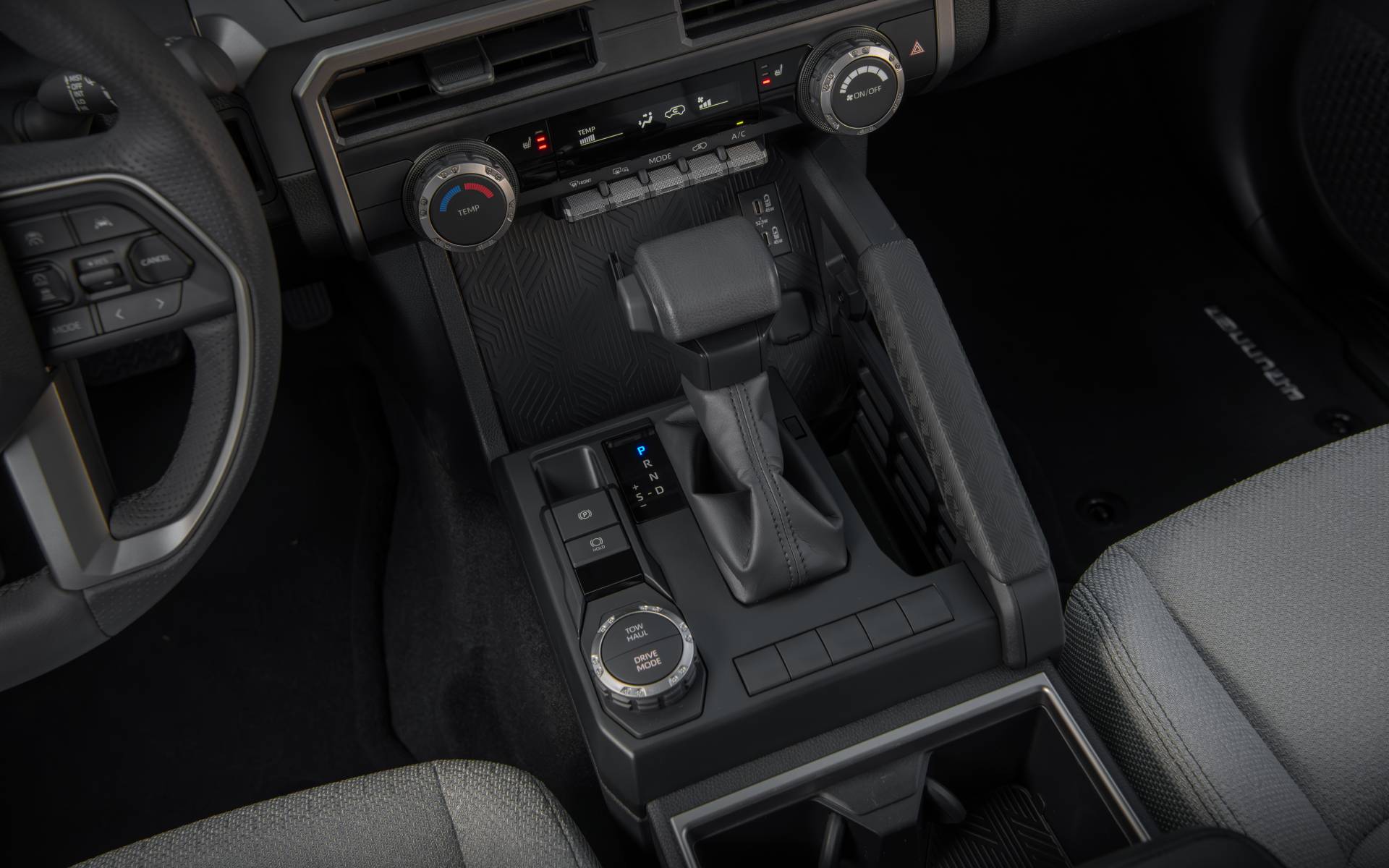 <p>Toyota 4Runner SR5 2025</p>
